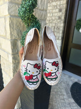 Load image into Gallery viewer, Hello kitty brown cherry (white)