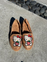 Load image into Gallery viewer, Hello kitty brown strawberry (brown)