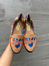 Load image into Gallery viewer, ASTROS SHOES BLUE HEART (COLORS) TAN 1