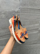 Load image into Gallery viewer, ASTROS SHOES ORANGE HEART (COLORS) TAN 1