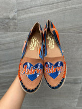 Load image into Gallery viewer, ASTROS SHOES BLUE HEART (COLORS) TAN 2