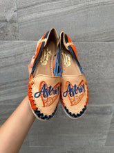 Load image into Gallery viewer, ASTROS SHOES ORANGE HEART (COLORS) TAN 1