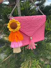 Load image into Gallery viewer, Girasol llavero / sunflower keychain