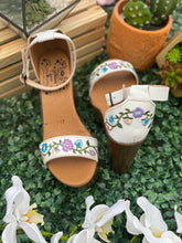Load image into Gallery viewer, Chula Heels White