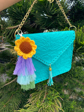 Load image into Gallery viewer, Girasol llavero / sunflower keychain