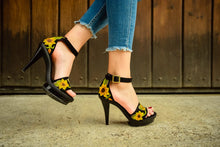 Load image into Gallery viewer, Embroidery Yellow Heels
