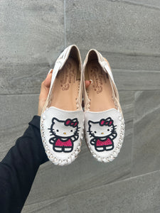 Hello kitty white (red dress)