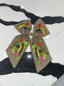 bow coquette