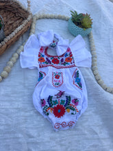 Load image into Gallery viewer, Baby onesie outfit (new new)