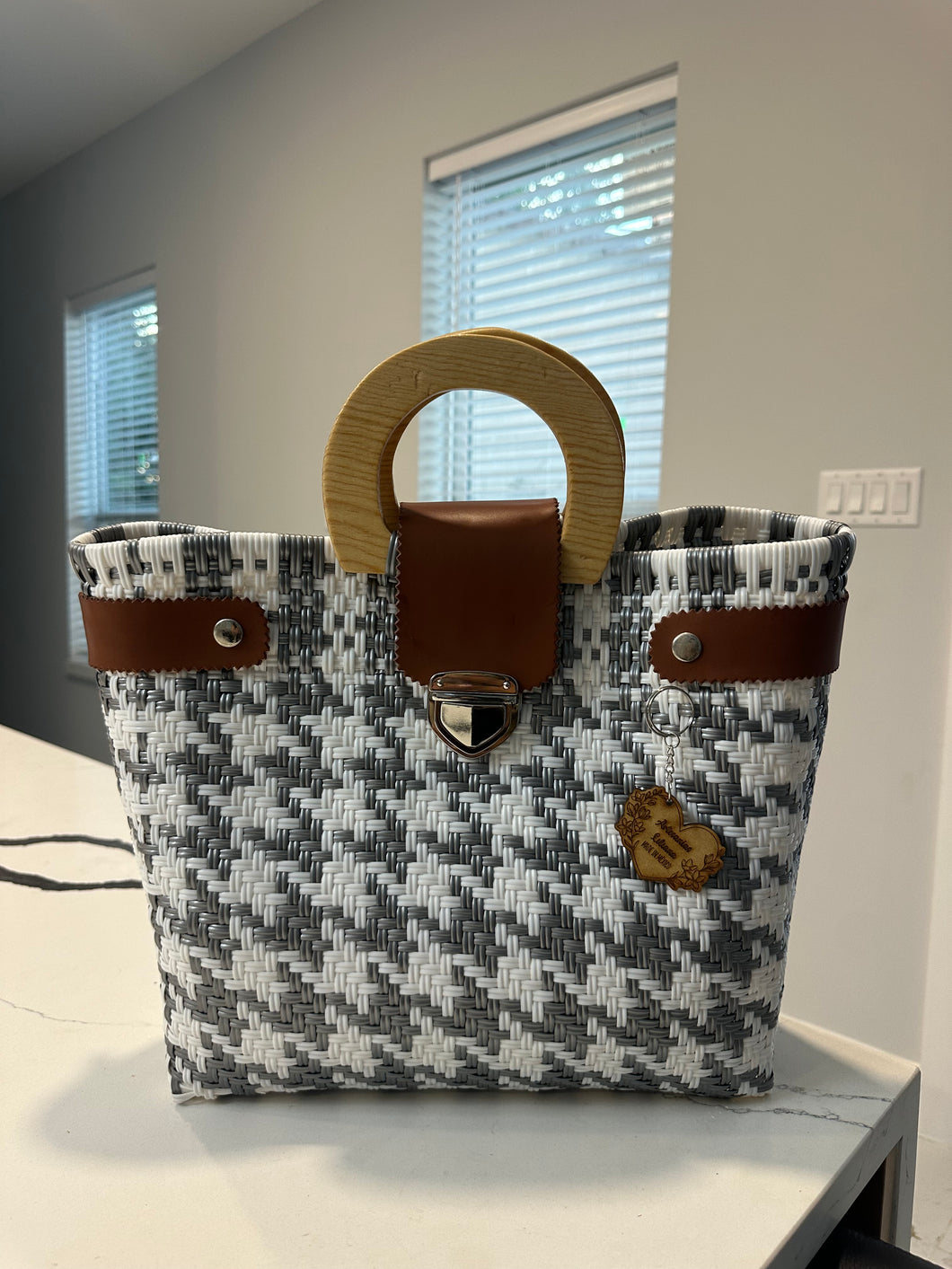 Big eco friendly handbag with wood handles(mercado bag)