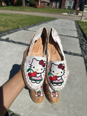 Hello kitty brown cherry (white)