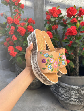 1 flower embroidery tan platform