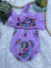Load image into Gallery viewer, Baby onesie outfit (new new)