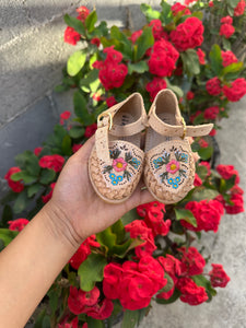 flower kid/baby tan (closed toe)
