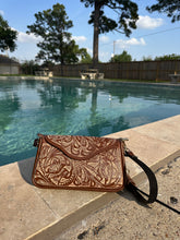 Load image into Gallery viewer, Leather bag/ Fanny pack/ crossbody/ shoulder bag