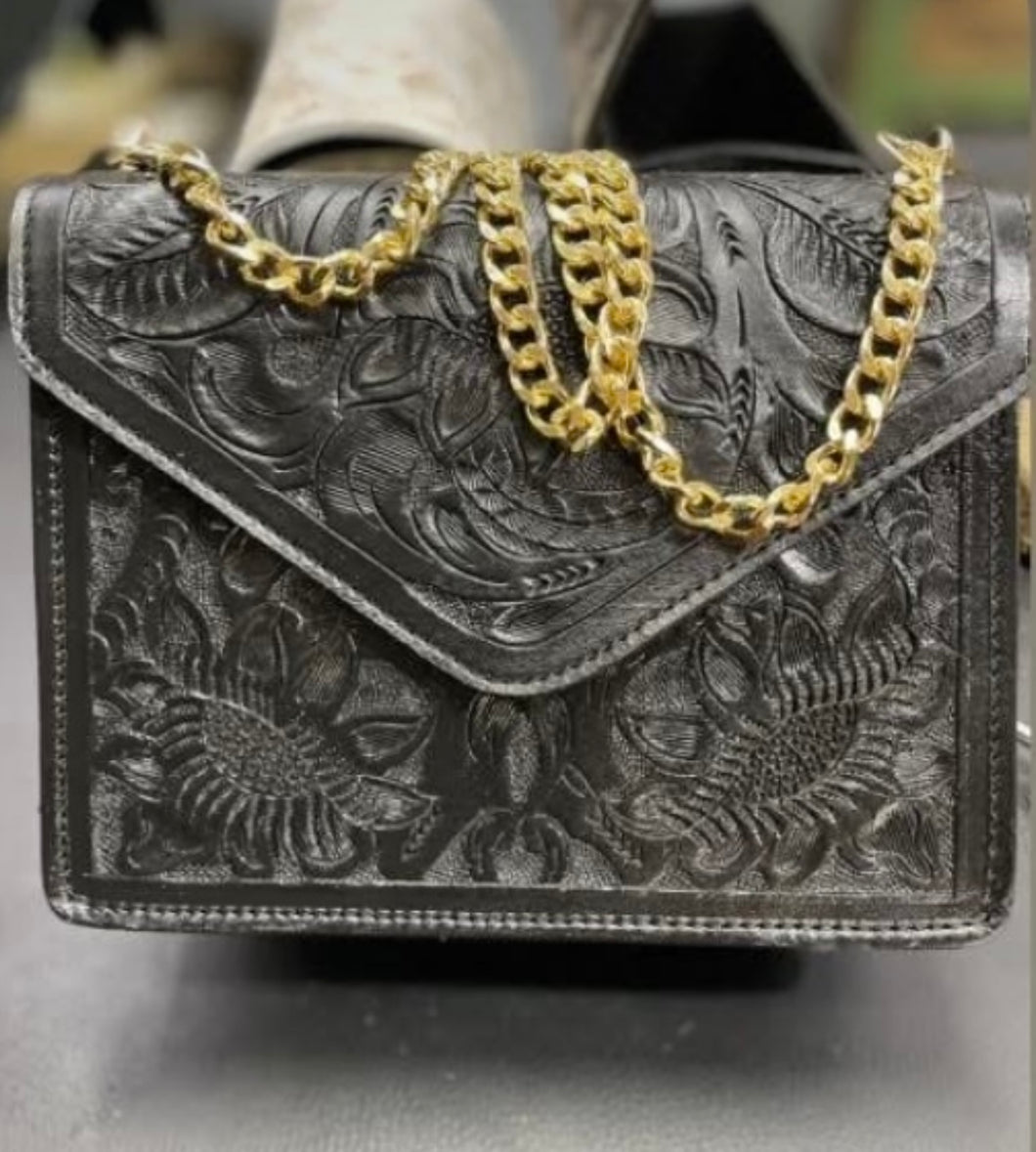 Luz Crossbody