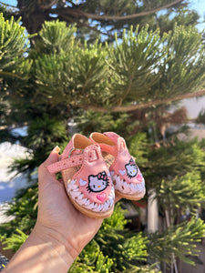 Hello kitty pink baby/kids (closed toe/ heart)
