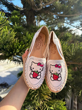Load image into Gallery viewer, Hello kitty strawberry white