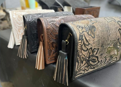 Alma Crossbody
