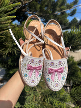 Load image into Gallery viewer, Bow coquette lace up white hello kitty