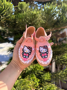 Hello kitty pink baby/kids (closed toe/ heart)