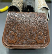 Load image into Gallery viewer, Amelia Crossbody