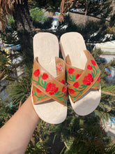 Load image into Gallery viewer, Roses Sandals