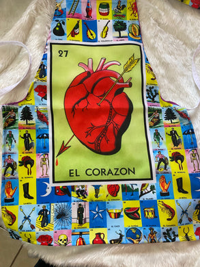 El corazón mandil/ apron