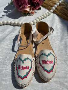 Bichota White Strap