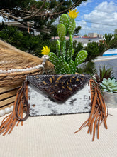 Load image into Gallery viewer, cowhide wristlet bag fringe