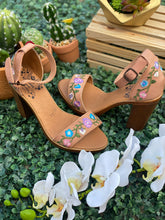 Load image into Gallery viewer, Chula Small Heel Tan