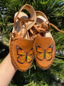 Mariposa sol lace up