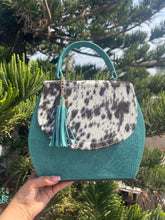 Load image into Gallery viewer, Lily cowhide handbag and crossbody