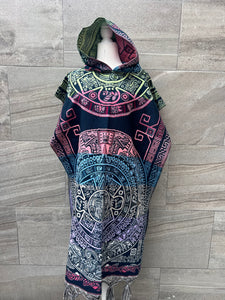 Poncho azteca gabán