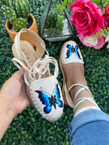 Mariposa Laceup