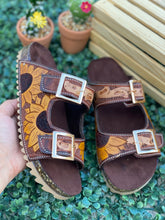 Load image into Gallery viewer, Sunflower tooled sandals