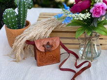 Load image into Gallery viewer, Baby leather bag brown square